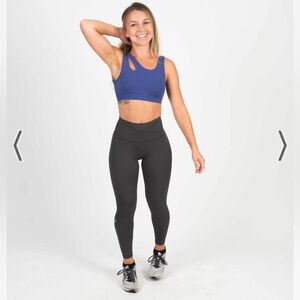 NWT Ptula Emily Tenacious Leggings 23” Grey Small